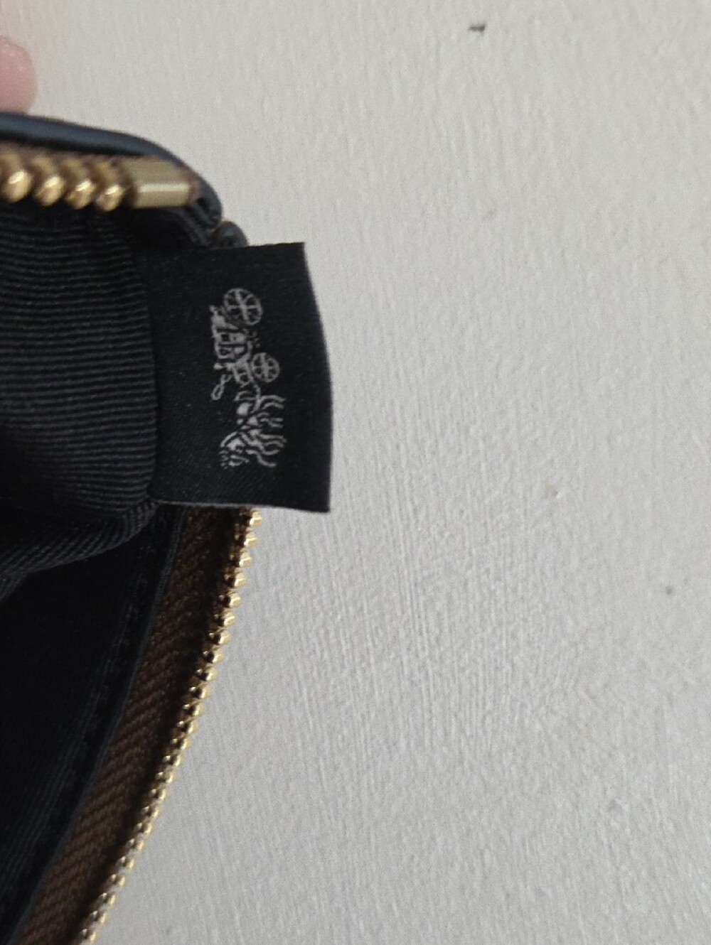 NWOT Coach Brown Signature Canvas Wristlet with Black Leather Trim - Picture 4 of 9